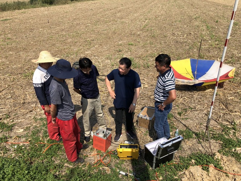 物化探所国庆期间在淮北市濉溪县四铺镇新庄组地面沉降区开展工程物探工作.JPG