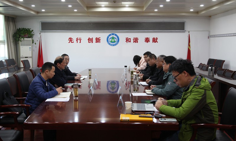 午夜妇女AAAA区片