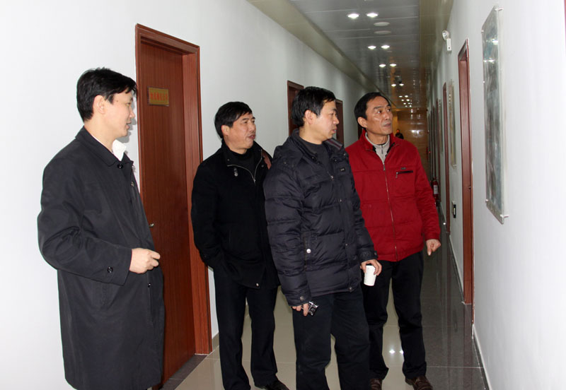 午夜妇女AAAA区片