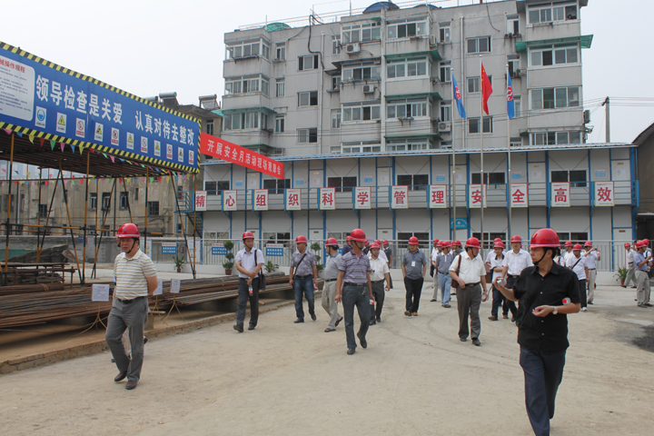 午夜妇女AAAA区片