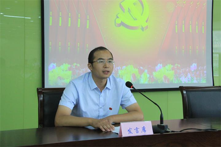 午夜妇女AAAA区片