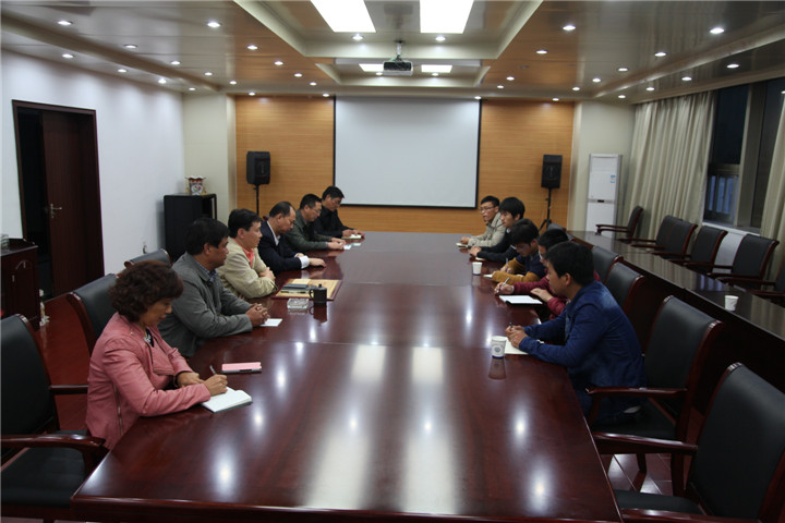 午夜妇女AAAA区片