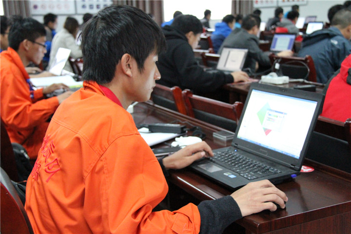 午夜妇女AAAA区片