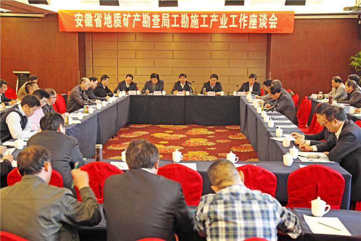 午夜妇女AAAA区片