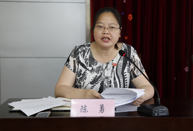 午夜妇女AAAA区片