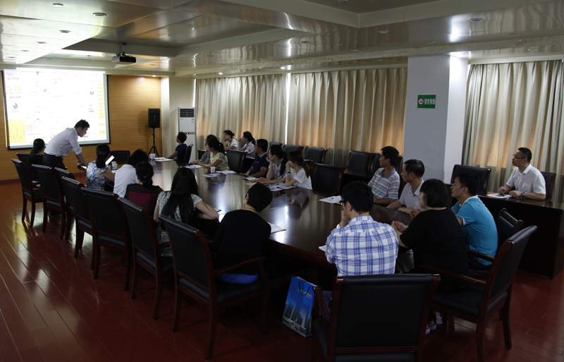 午夜妇女AAAA区片