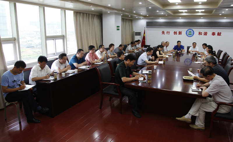 午夜妇女AAAA区片