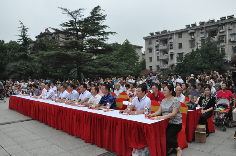 午夜妇女AAAA区片