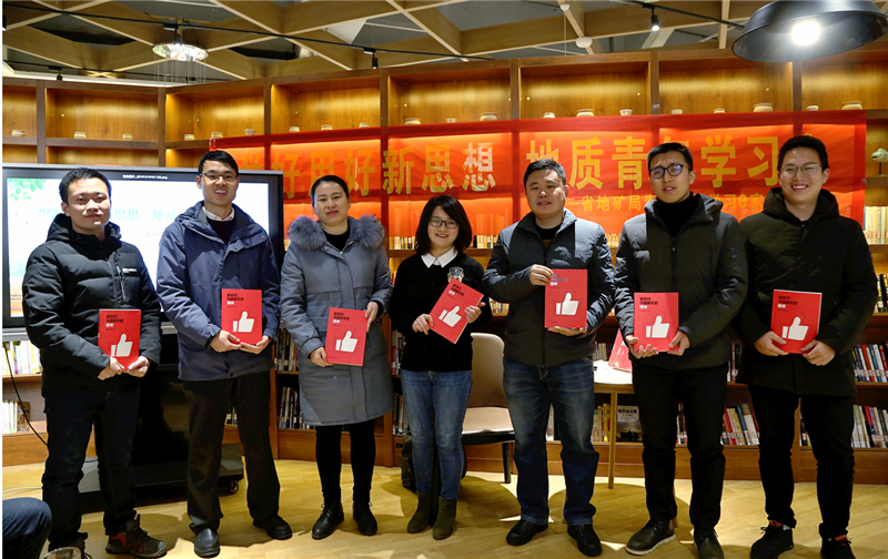午夜妇女AAAA区片