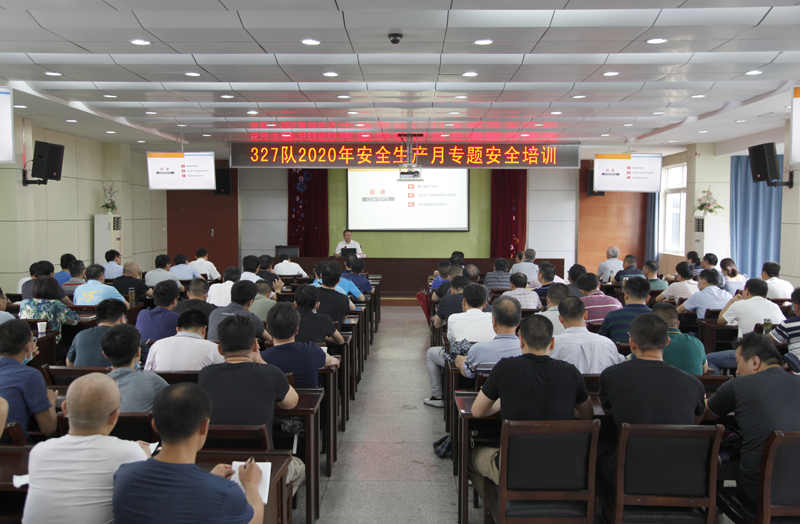 午夜妇女AAAA区片